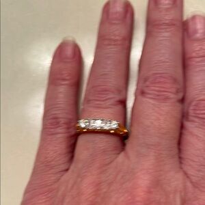 Elegant Gold and Silver Women's Ring